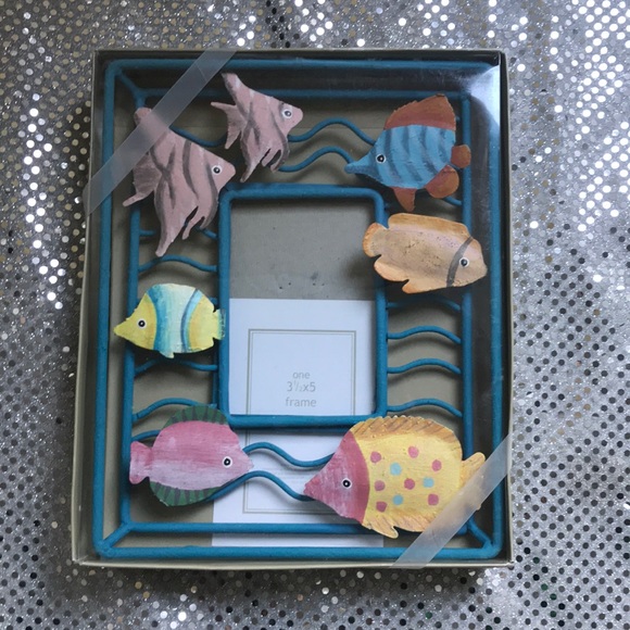 Sonoma Fish Picture Frame - Picture 1 of 7